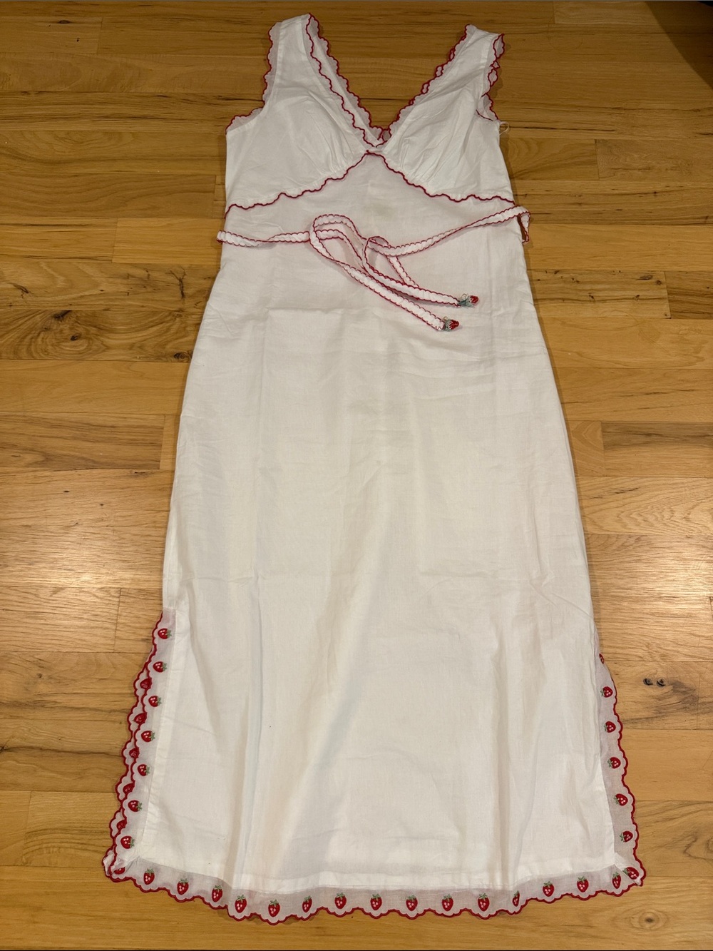 NEW🍓JACQUIETHELABEL Bonnie Embroidered Midi Dress $125 - Picture 9 of 11